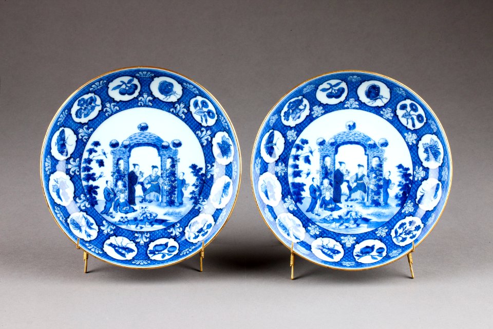Porslinsfat gjorda i Kina på 1740-talet - Hallwylska museet - 95905