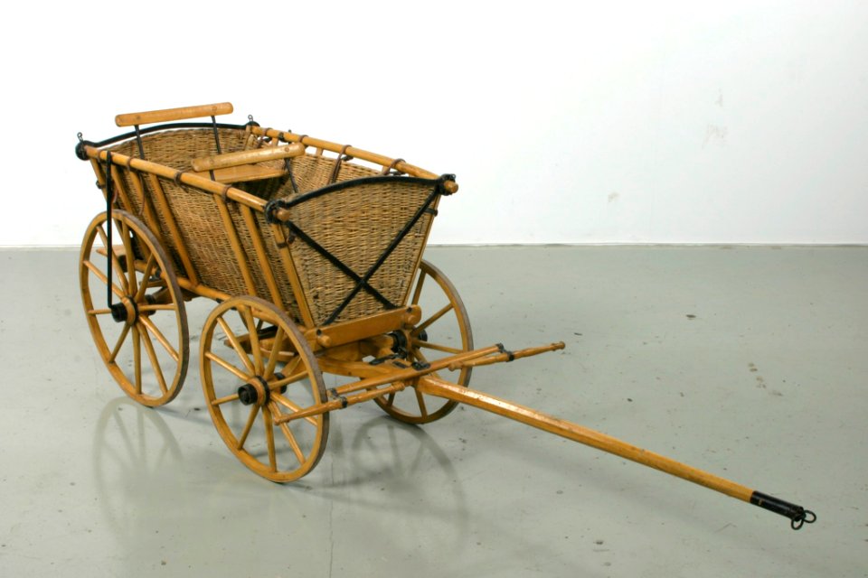 Ponnyvagn, snett framifrån - Livrustkammaren - 22474