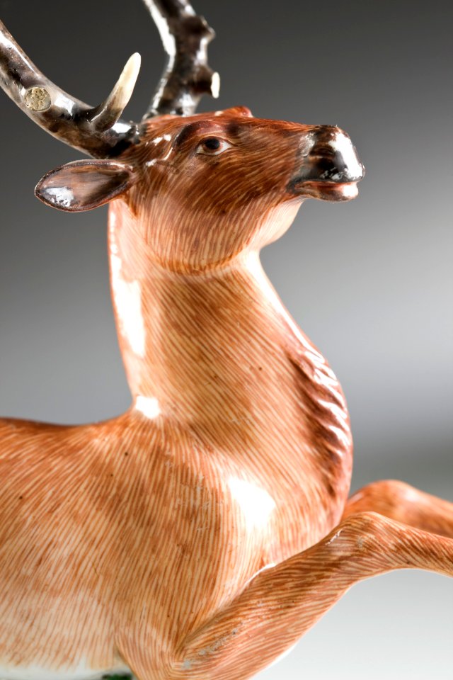 Porslinshjort. Detalj - Hallwylska museet - 87160