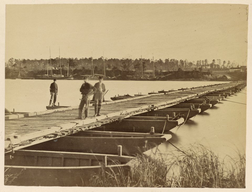 Pontoon (bridge) across Appomattox Creek (i.e. River) LCCN2013649042