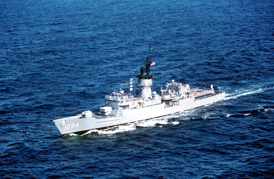Port bow view of USS Pharris (FF-1094) underway during Fleet Week New York 1989 DN-ST-89-07759