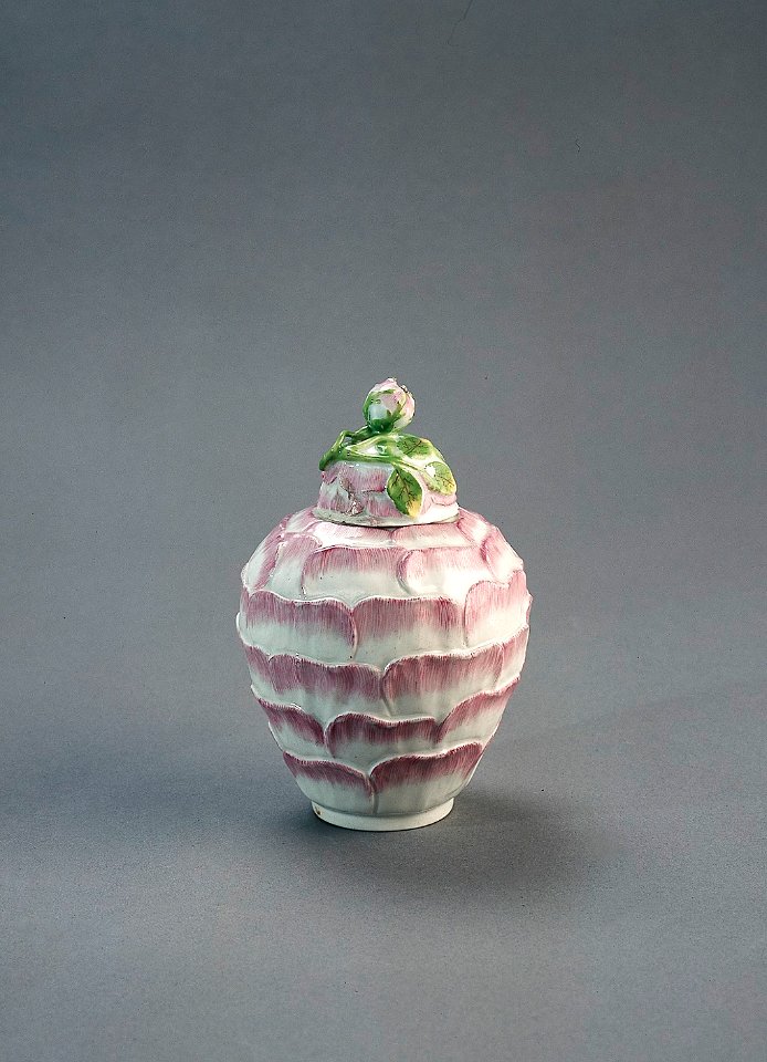 Porslin. Teburk i form av en blomsterknopp - Hallwylska museet - 89149