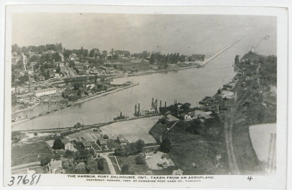 Port Dalhousie Ontario from an Aeroplane (HS85-10-37681) original