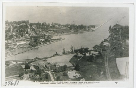 Port Dalhousie Ontario from an Aeroplane (HS85-10-37681) original
