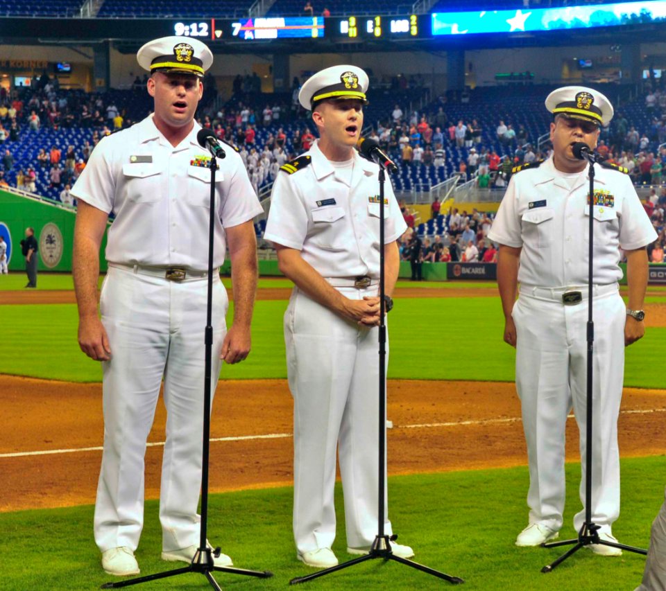 Port Everglades Fleet Week 2014 140430-N-YO707-509
