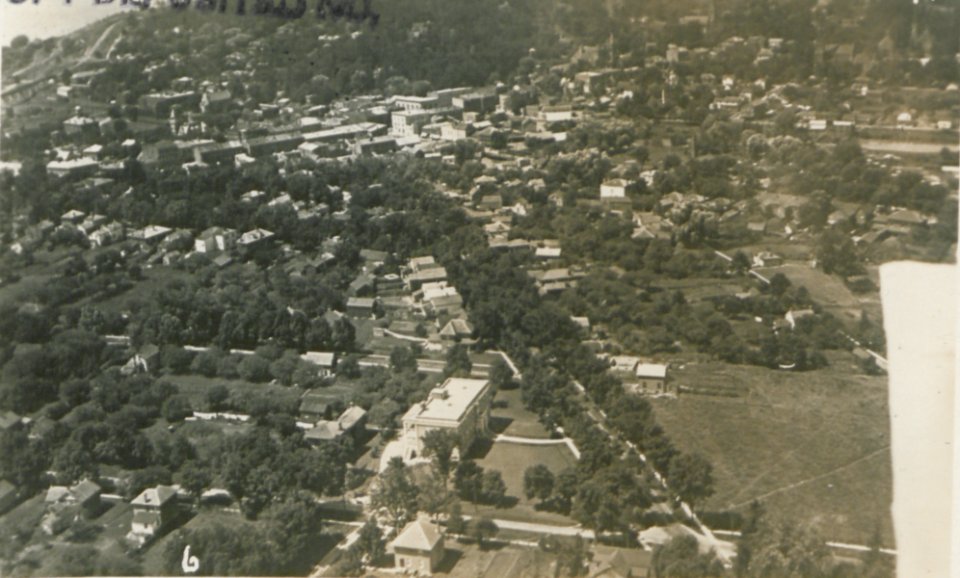 Port Hope Ontario from the Air (HS85-10-35966)