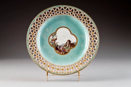 Porslinstallrik från 1700-talet - Hallwylska museet - 93750
