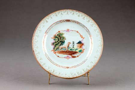 Porslinstallrik gjord i Kina cirka 1740-1750 - Hallwylska museet - 96077