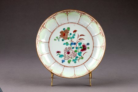 Porslinstallrik gjord i Kina på 1700-talet - Hallwylska museet - 96122 photo