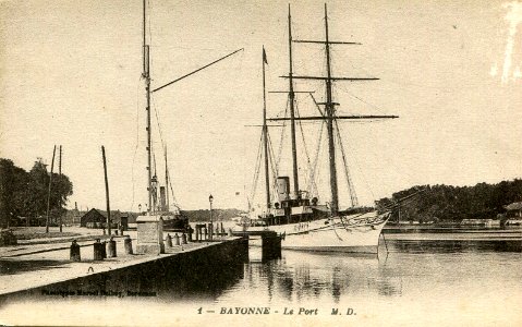 Port de Bayonne voilier
