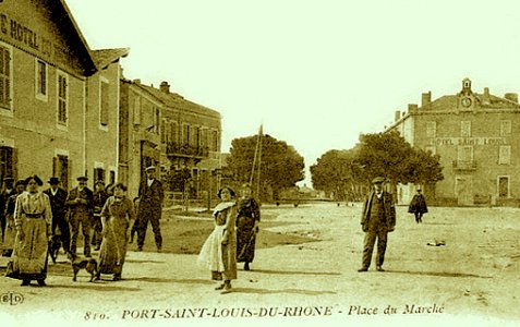 Port-Saint-Louis-du-Rhône Place du Marché