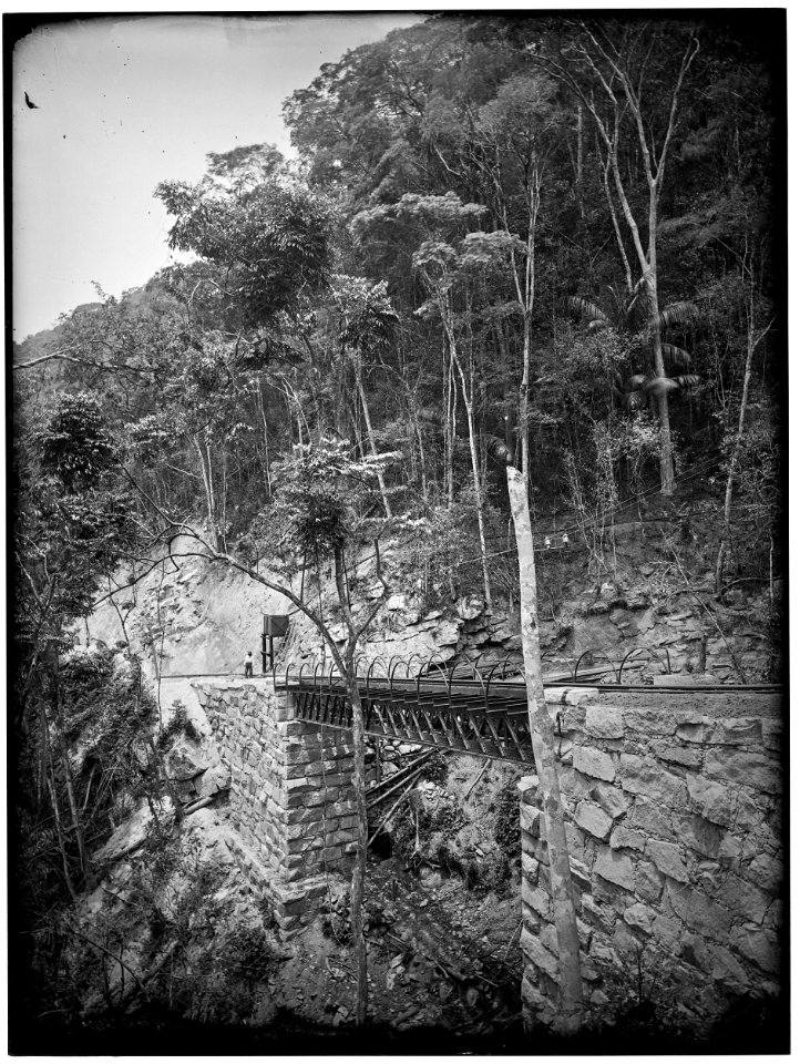 Ponte das Caboclas, Estrada de Ferro do Corcovado, km 2 (aproximadamente) - 2