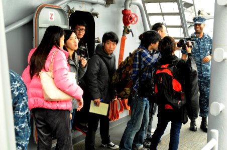 Port visit in Hong Kong 120315-N-PQ607-150
