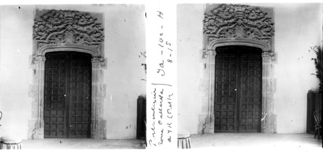 Porta interior de la torre Pallaressa
