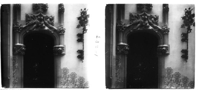 Porta d'entrada al palau Ametller
