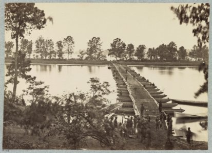 Pontoon bridge at Deep Bottom, James River, Va LCCN2012649826