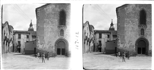 Portada de l'església de Sant Francesc de Dalt a Cervera