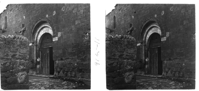 Portal del monestir de Gualter