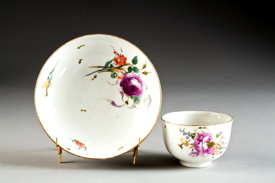 Porslinsfat och kopp från 1760-talet - Hallwylska museet - 93754