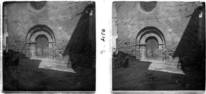 Portada de l'església de Sant Salvador a Balaguer