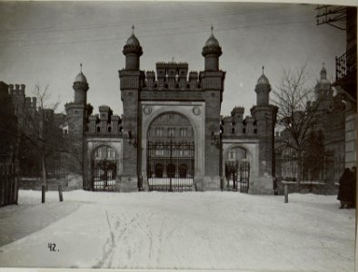 Portal der Fürsterzbisch.Residenz, Czernowitz (BildID 15657659)