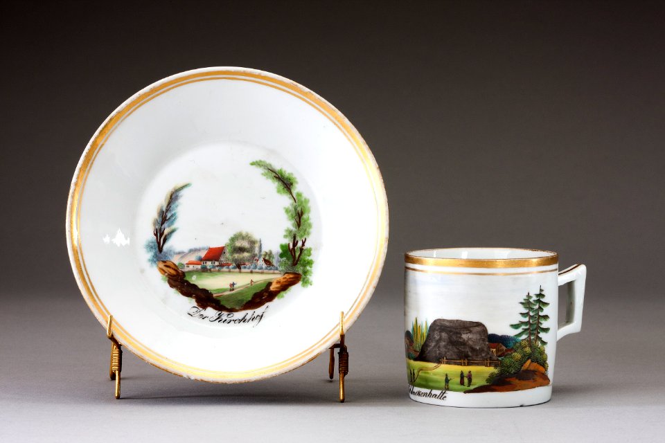 Porslinskopp med fat från Ilmenau 1792-1808 - Hallwylska museet - 93893