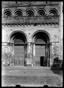 Portail de la Basilique Saint-Sernin. - FRAC31555 18Fi018