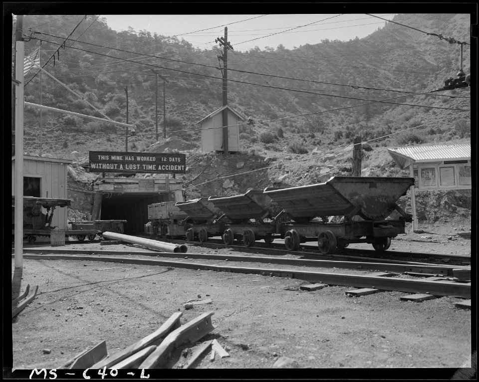 Portal of the mine. Utah Fuel Company, Castle Gate Mine, Castle Gate, Carbon County, Utah. - NARA - 540544