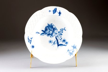 Porslinstallrik från 1750-talet - Hallwylska museet - 93848
