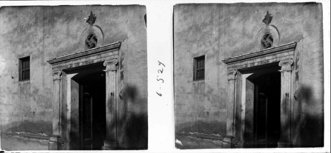 Portalada d ' una ermita de Sant Boi de Llobregat