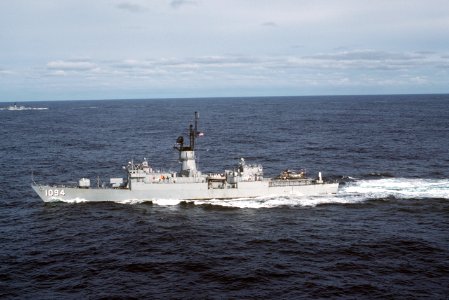 Port beam view of USS Pharris (FF-1094) underway during BALTOPS 1985 DN-ST-86-04963
