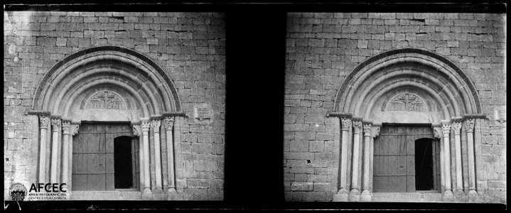 Portal de l'Església de Santa Maria de Siurana