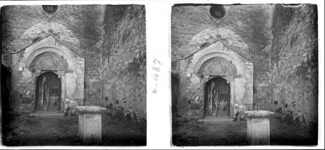 Portalada de l'església de Sant Sebastià dels Gorgs