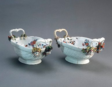 Porslin. Korgar, ett par. 1740-tal - Hallwylska museet - 89181