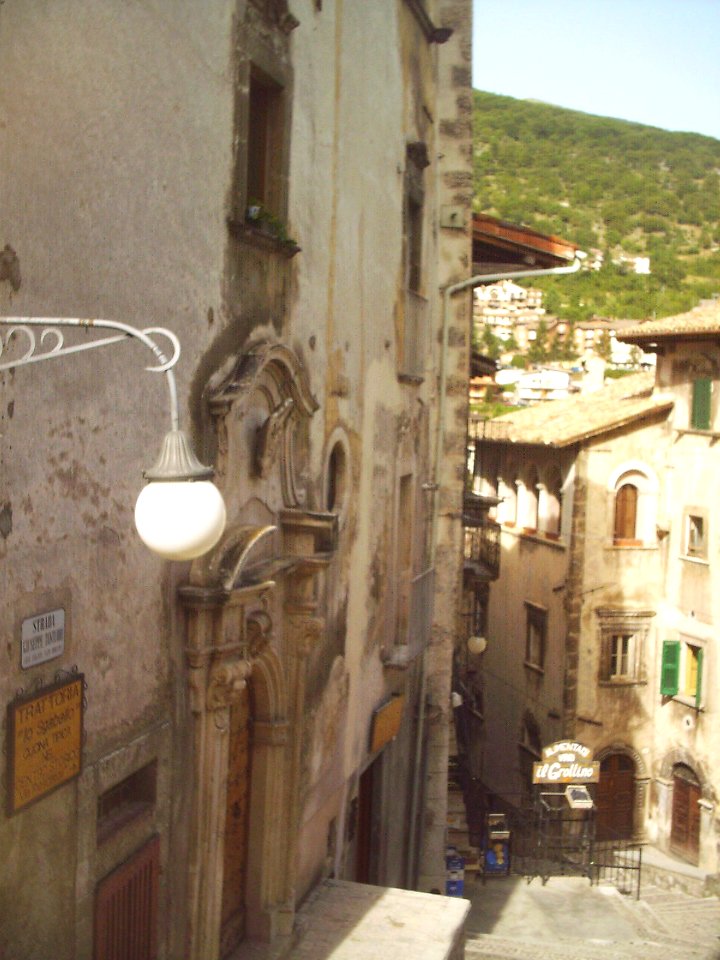 Portale palazzo Mosca