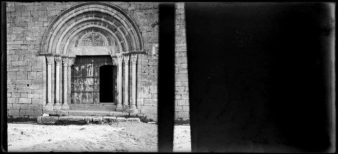 Porta d'entrada a l'església de Siurana o Siurana de Prades (AFCEC DEGOLLADA X 008)