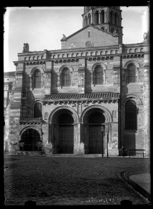 Porte des Comtes - Basilique Saint-Sernin. - FRAC31555 18Fi017