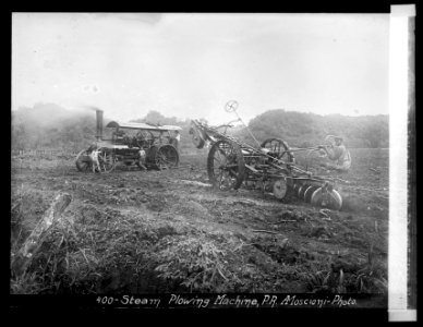 Porto (i.e., Puerto) Rico, West Indies. Hacienda Carmen steam plowing machine LCCN2016824457