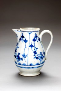 Porslinskanna gjord cirka 1786-1792 - Hallwylska museet - 93770
