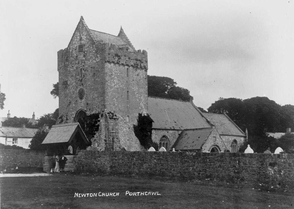 Porthcawl, Newton Church (4785962)