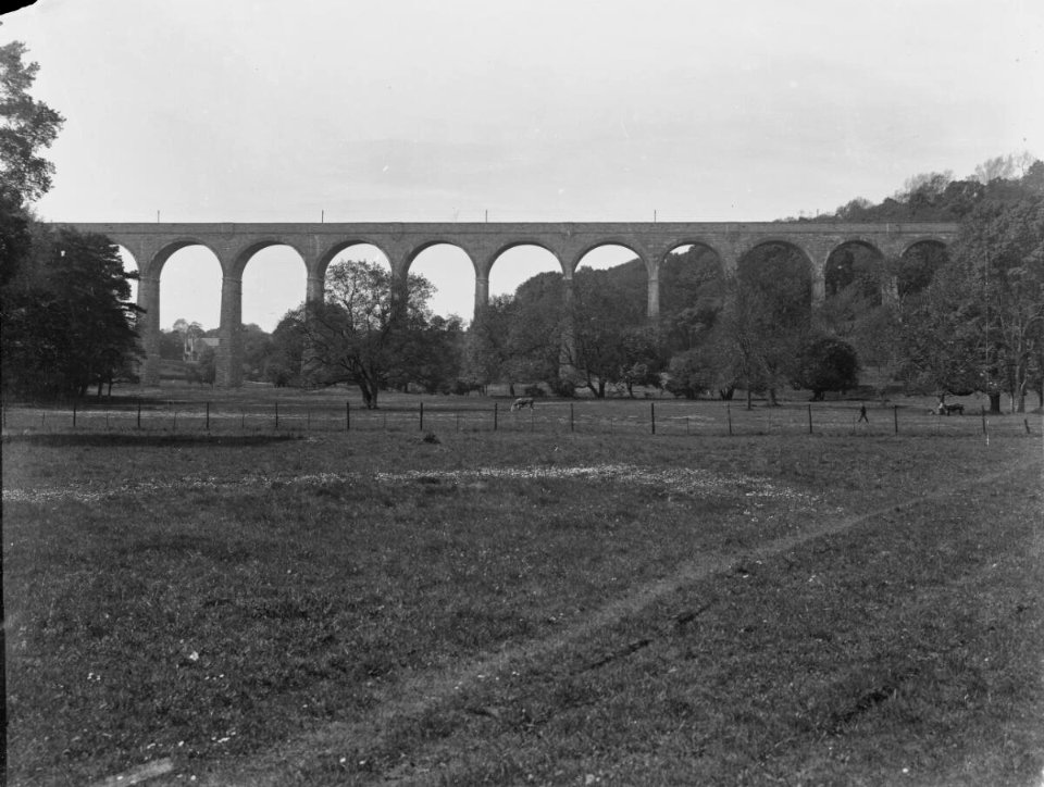 Porthkerry Viaduct (4641587)