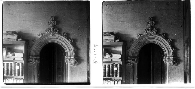 Porta interior d'una casa de Solsona