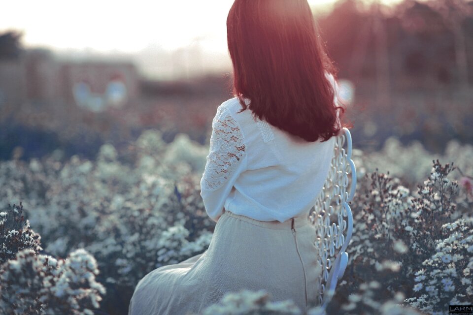 Sitting alone fashion