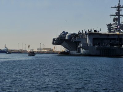 Port call visit to Jebel Ali DVIDS437053