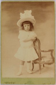Portrait de Gilbert de Rohan-Chabot âgé de 3 ans (bgw20 0221)