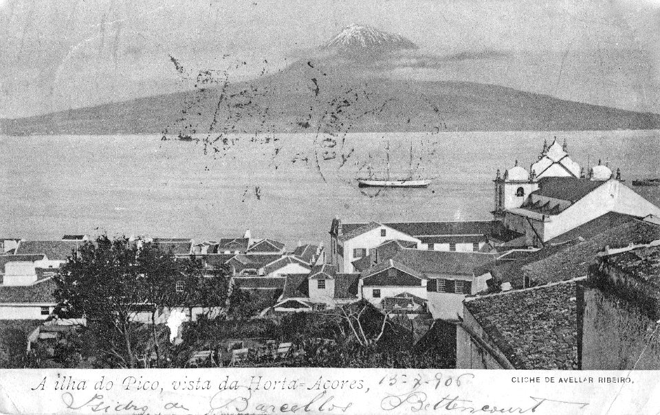 Porto da Horta, ilha do Pico do outro lado do canal, ilha do Faial, Açores, Arquivo de Villa Maria, Angra do Heroísmo, Açores.