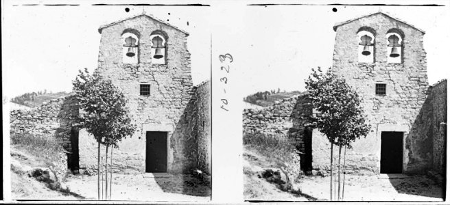 Portada de l'església de Sant Marçal de Montseny