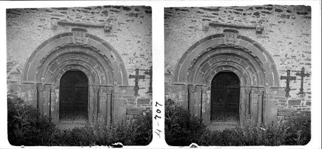 Portal de l'església de Saga