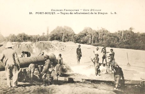 Port-Bouët-Tuyau de refoulement de la drague