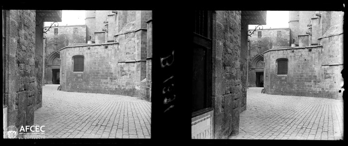 Porta de la Pietat de la catedral de Barcelona (AFCEC GAUSACHS B 01331)